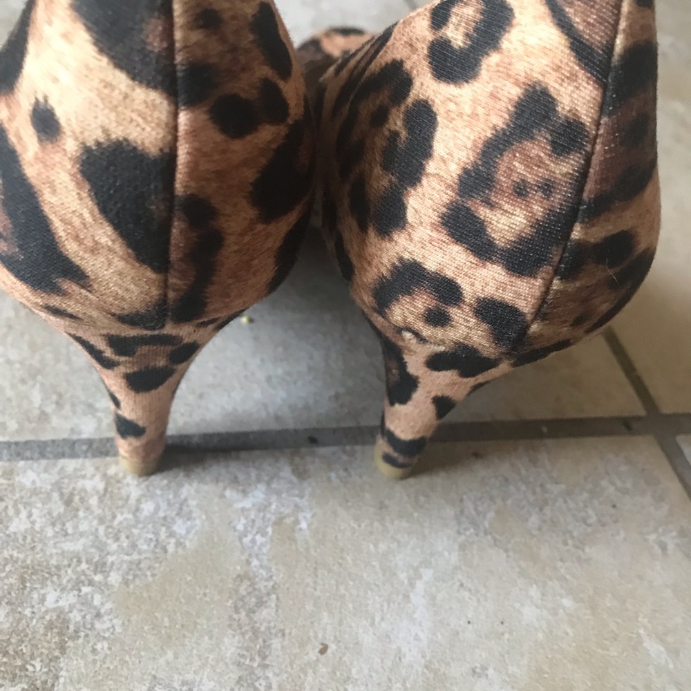 Leopard pumps - Picture 3 of 4